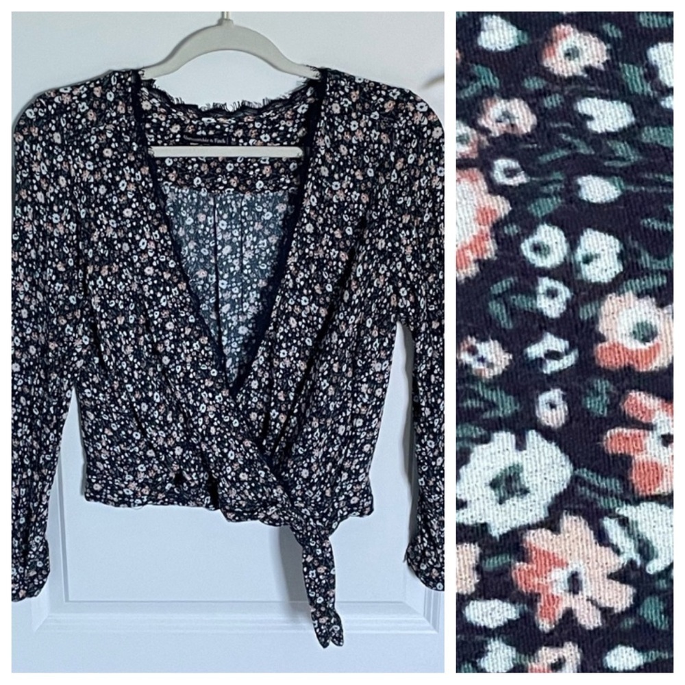 Abercrombie & Fitch faux wrap floral Top 35899